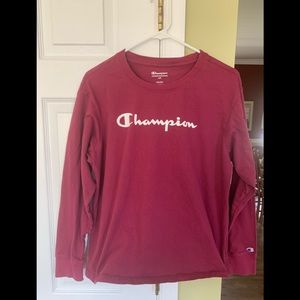 Long sleeve shirt, maroon color